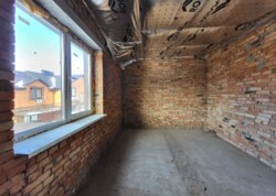 ������ 2 ����������� ��������� � ������� �� 1.5 ����� ���� 2