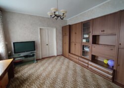 ������ 2 ����������� ������� � ������� �� 6 �����, 150 ��. �, 6 ����� ���� 35