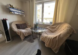 ������ 2 ����������� ������� � ������� �� 4 ����� ���� 44