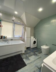 ������ 2 ����������� ��������� � ������� �� 2 ����� ���� 44