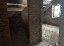 Продаж 2 поверхового будинку з мансардою і ділянкою на 9 соток фото 11 Продаж 2 поверхового будинку з мансардою і ділянкою на 9 соток фото 11