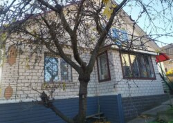 Продаж 1 поверхового будинку з верандою і ділянкою на 10 соток, 156 кв. м, 4 кімнати, на вул. Євгена Чикаленка фото 44 Продаж 1 поверхового будинку з верандою і ділянкою на 10 соток, 156 кв. м, 4 кімнати, на вул. Євгена Чикаленка фото 44