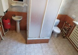 Продаж 1 поверхового будинку з верандою і ділянкою на 10 соток, 156 кв. м, 4 кімнати, на вул. Євгена Чикаленка фото 9 Продаж 1 поверхового будинку з верандою і ділянкою на 10 соток, 156 кв. м, 4 кімнати, на вул. Євгена Чикаленка фото 9