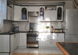 Продаж 1 поверхового будинку з верандою і ділянкою на 10 соток, 156 кв. м, 4 кімнати, на вул. Євгена Чикаленка фото 28 Продаж 1 поверхового будинку з верандою і ділянкою на 10 соток, 156 кв. м, 4 кімнати, на вул. Євгена Чикаленка фото 28