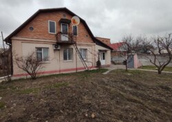 ������ 2 ����������� ������� � ������� �� 6 �����, 150 ��. �, 6 ����� ���� 42