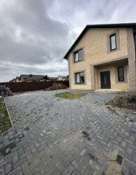  2        385 . .  27