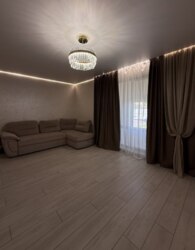 ������ 2 ����������� ������� � ��������� � ������� �� 4.5 ����� ���� 28