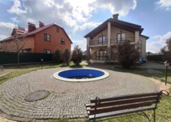 Продаж 2 поверхового будинку з ділянкою на 12 соток фото 31 Продаж 2 поверхового будинку з ділянкою на 12 соток фото 31