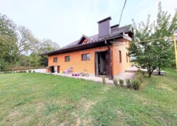 Продається унікальний дім на 25 сотках землі з власним підвалом, гаражем та сауною. фото 2 Продається унікальний дім на 25 сотках землі з власним підвалом, гаражем та сауною. фото 2
