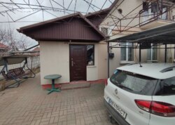 ������ 2 ����������� ������� � ������� �� 6 �����, 150 ��. �, 6 ����� ���� 18