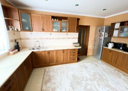 Продаж 2 поверхового будинку з гаражем і ділянкою на 4.08 сотки фото 23 Продаж 2 поверхового будинку з гаражем і ділянкою на 4.08 сотки фото 23