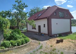Продаж 2 поверхового будинку з ділянкою на 37 соток фото 5 Продаж 2 поверхового будинку з ділянкою на 37 соток фото 5