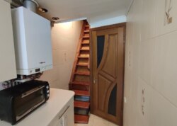 ������ 2 ����������� ������� � ������� �� 6 �����, 150 ��. �, 6 ����� ���� 2