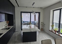 ������ 2 ����������� ������� � �������� � ������� �� 1000 ����� ���� 11