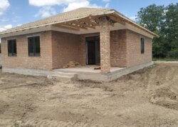 Продаж 1 поверхового будинку з ділянкою на 7.2 сотки фото 1 Продаж 1 поверхового будинку з ділянкою на 7.2 сотки фото 1