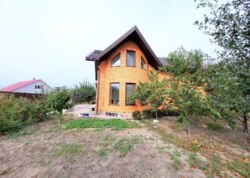 Продається унікальний дім на 25 сотках землі з власним підвалом, гаражем та сауною. фото 40 Продається унікальний дім на 25 сотках землі з власним підвалом, гаражем та сауною. фото 40