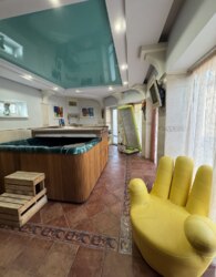 ������ 2 ����������� ������� � �������� � ������� �� 20 ����� ���� 4