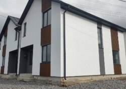 ������ 2 ����������� �������� � ������� �� 2 ����� ���� 11