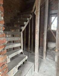 Продаж 2 поверхового будинку з мансардою і ділянкою на 9 соток фото 9 Продаж 2 поверхового будинку з мансардою і ділянкою на 9 соток фото 9