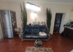 ������ 2 ����������� ������� � ������� �� 10 �����, 250 ��. �, 5 ����� ���� 11