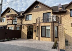 ������ 2 ����������� ��������� � ������� �� 2 ����� ���� 1