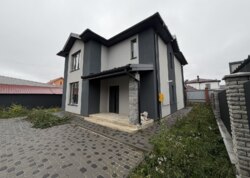 ������ 2 ����������� ������� � �������� � ������� �� 4.14 �����, 147 ��. �, 4 ������, �� ����. ������������ ���� 8