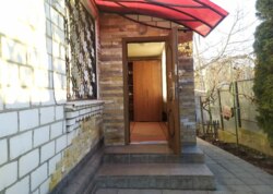 Продаж 1 поверхового будинку з верандою і ділянкою на 10 соток, 156 кв. м, 4 кімнати, на вул. Євгена Чикаленка фото 49 Продаж 1 поверхового будинку з верандою і ділянкою на 10 соток, 156 кв. м, 4 кімнати, на вул. Євгена Чикаленка фото 49