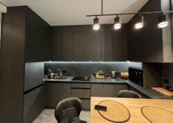 ������ 2 ����������� ��������� � ������� �� 1.5 ����� ���� 2