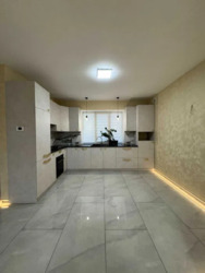 ������ �������� 2 ����������� ��������� � ������� ���� 8