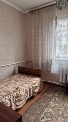 Продам цегляний 4-к будинок зі зручностями, всіма комунікаціями, гаражем та ділянкою 25 соток фото 14 Продам цегляний 4-к будинок зі зручностями, всіма комунікаціями, гаражем та ділянкою 25 соток фото 14