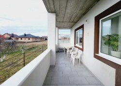 ������ 2 ����������� ������� � ������� �� 18 ����� ���� 30