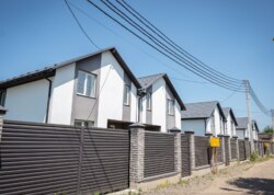 ������ 2 ����������� �������� � ������� �� 2.5 ����� ���� 59