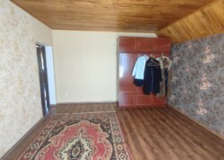 ������ 2 ����������� ������� � ������� �� 10 �����, 250 ��. �, 5 ����� ���� 15