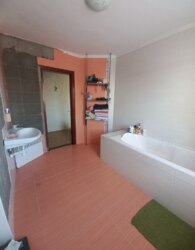 ������ 2 ����������� ������� � ������� �� 6 �����, 213.2 �� ���� 22