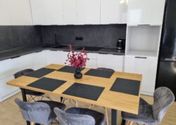 ������ 2 ����������� ������� � ������� �� 5 ����� ���� 18