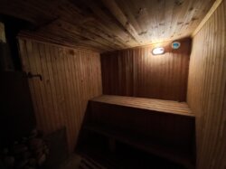 будинок з приміщеннями та гараж фото 2 будинок з приміщеннями та гараж фото 2