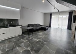 Продаж 2 поверхового таунхауса з ділянкою на 1.5 сотки фото 9 Продаж 2 поверхового таунхауса з ділянкою на 1.5 сотки фото 9