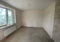  1        4.5 , 75.7 . , 3   4