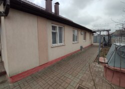 ������ 2 ����������� ������� � ������� �� 6 �����, 150 ��. �, 6 ����� ���� 21