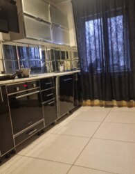 ������ 2 ����������� ������� � ������� �� 4 �����, 100 ��. �, 3 ������, �� ����. ��������� ���� 15