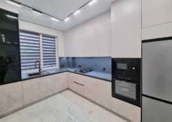 ������ 2 ����������� ��������� � ������� �� 1 ����� ���� 2