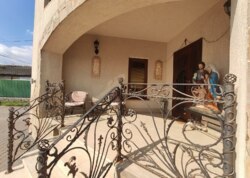 Продаж 2 поверхового будинку з ділянкою на 12 соток фото 8 Продаж 2 поверхового будинку з ділянкою на 12 соток фото 8