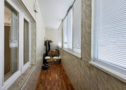 ������ 2 ����������� ������� � �������� � ������� �� 10 �����, 276 ��. �, 5 �����, �� ���. ���������� ���� 17