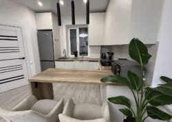 ������ 2 ����������� �������� � ������� �� 1.5 ����� ���� 1