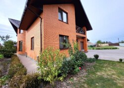 Продається унікальний дім на 25 сотках землі з власним підвалом, гаражем та сауною. фото 25 Продається унікальний дім на 25 сотках землі з власним підвалом, гаражем та сауною. фото 25