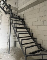 ������ 2 ����������� �������� � ������� �� 3 ����� ���� 9