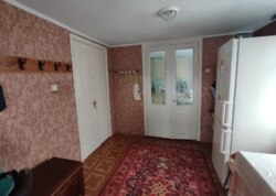 ������ 2 ����������� ������� � ������� �� 6 �����, 150 ��. �, 6 ����� ���� 33