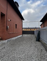 Продаж 2 поверхового будинку з верандою і ділянкою на 3 сотки фото 4 Продаж 2 поверхового будинку з верандою і ділянкою на 3 сотки фото 4