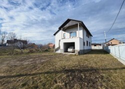 ������ 2 ����������� ������� � ������� �� 18 ����� ���� 13