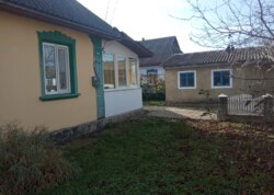 Продаж 1 поверхового будинку з верандою і ділянкою на 14 соток, 102.3 кв. м, 3 кімнати, на вул. Островського фото 5 Продаж 1 поверхового будинку з верандою і ділянкою на 14 соток, 102.3 кв. м, 3 кімнати, на вул. Островського фото 5